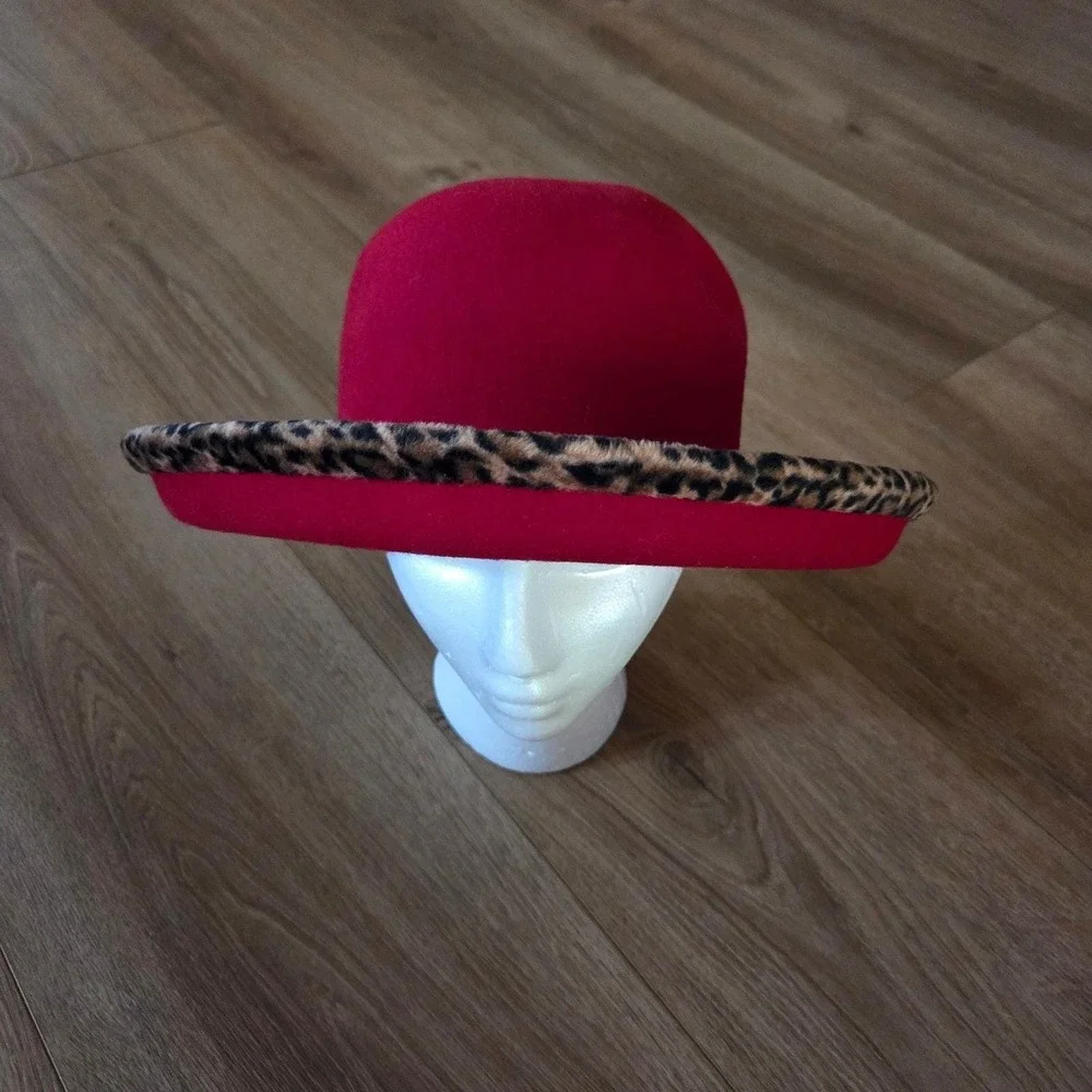 First Issue Liz Claiborne Red Wool Felt Hat Leopard Print Faux‎ Fur Rolled Brim